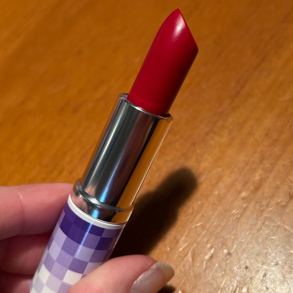 CLINIQUE Pop Lip Color Lipstick + Primer Cherry Pop - Picture 6 of 15